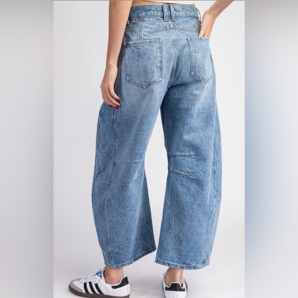 Barrel Leg Jeans - Picture 2 of 4